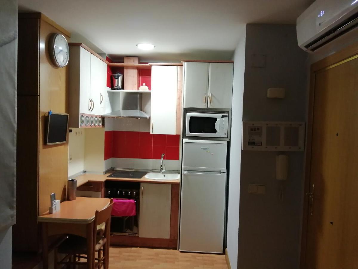 Deluxe Barajas Apartment Madrid