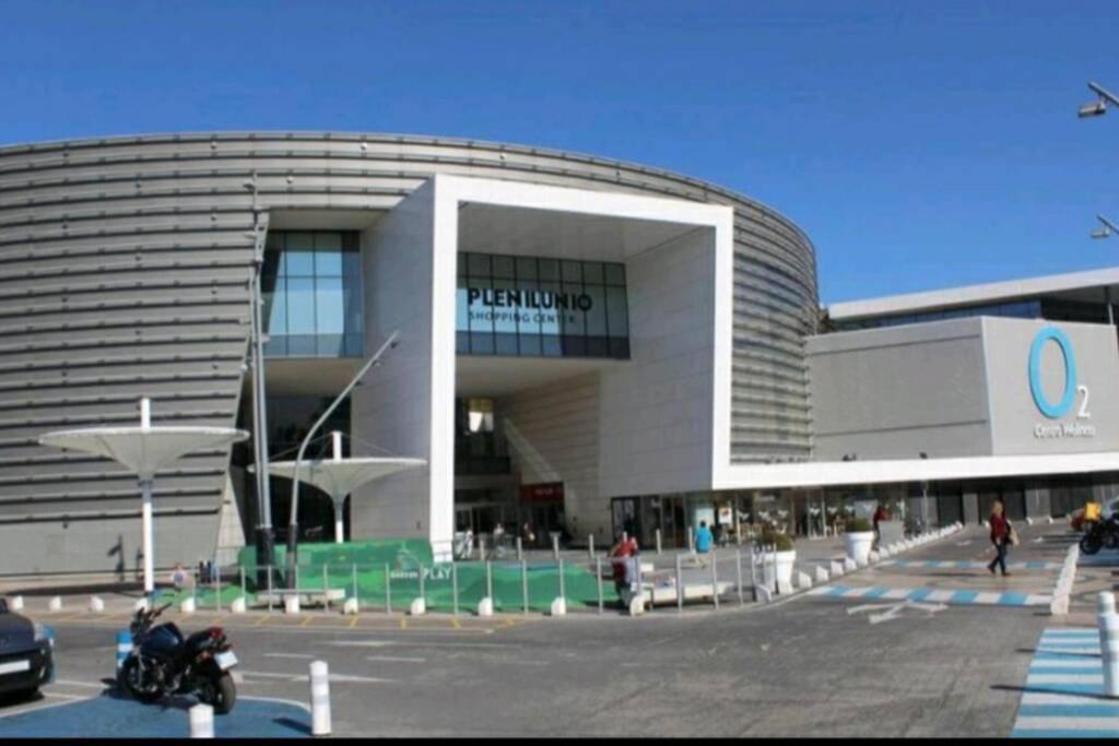 Cerca Airport, Riyadh Air, Ifema, Eisenhower, Wifi, 4 Personas Apartment *