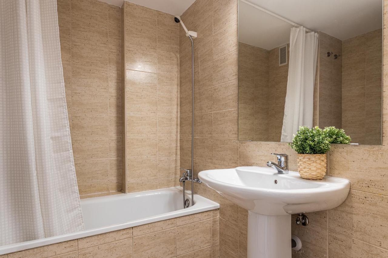 Bnbholder Terrace, Pool & Gym Las Tablas Apartment