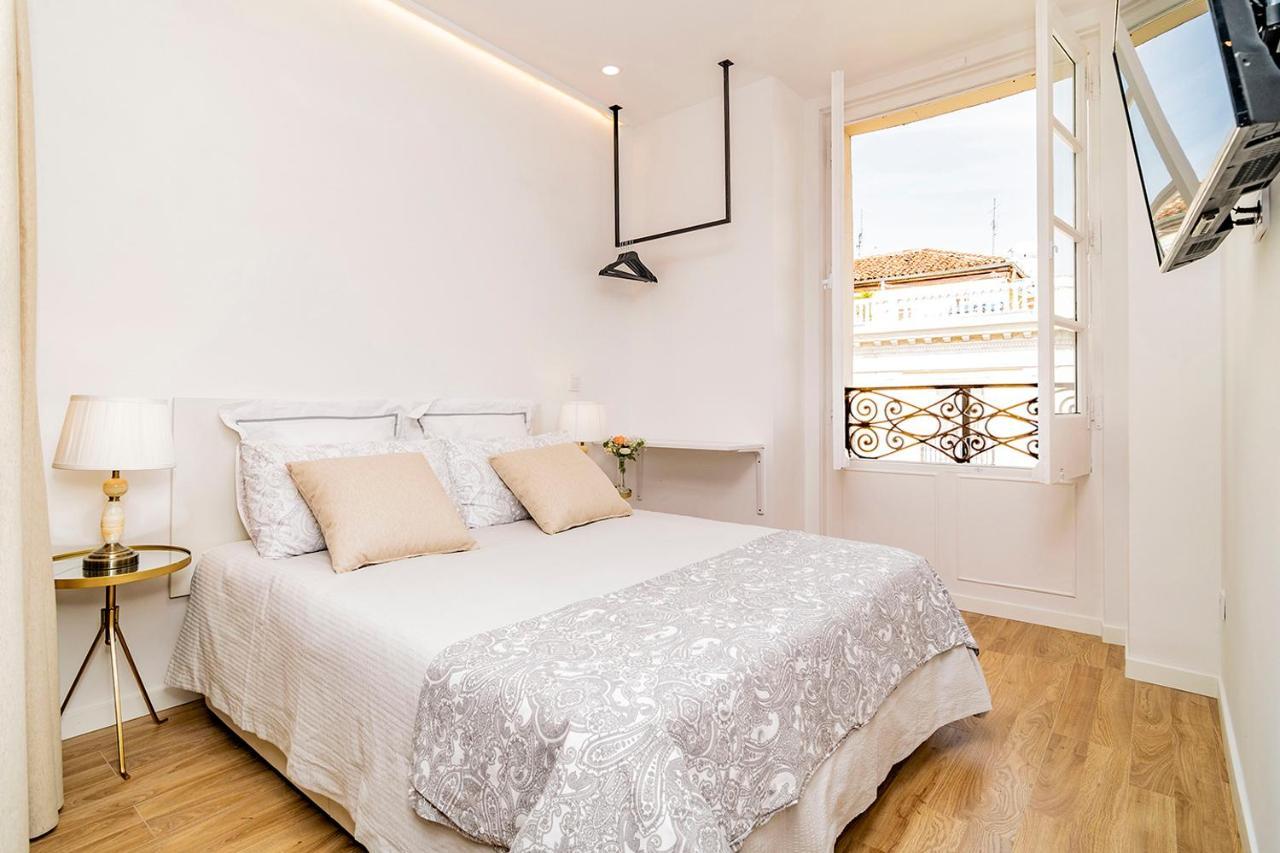 Unbeatable Views Of Puerta Del Sol By Batuecas Lejlighed