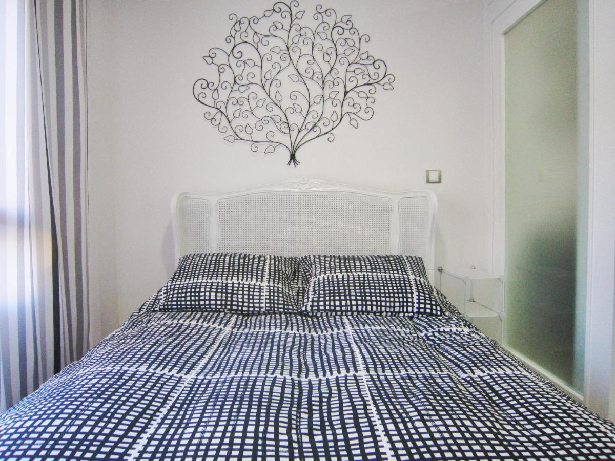 Me Voy A -junto Al Parque Del Retiro-4 *