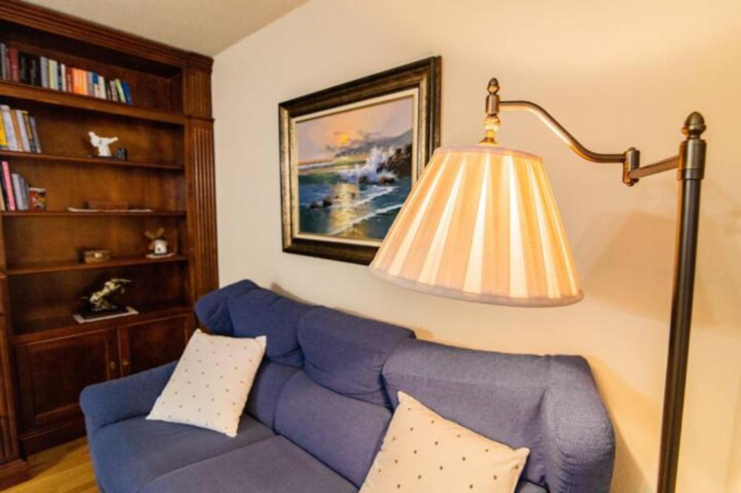 Residencial En Alquiler De Corta No Turistico