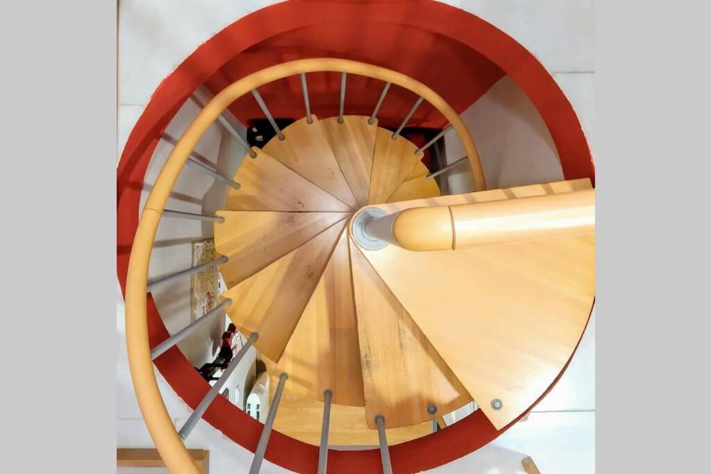Loft Lα αղեiցմα Cαrթiղեҽríα ժҽ ѵҽղեαs Wifi & Metro Apartment Madrid