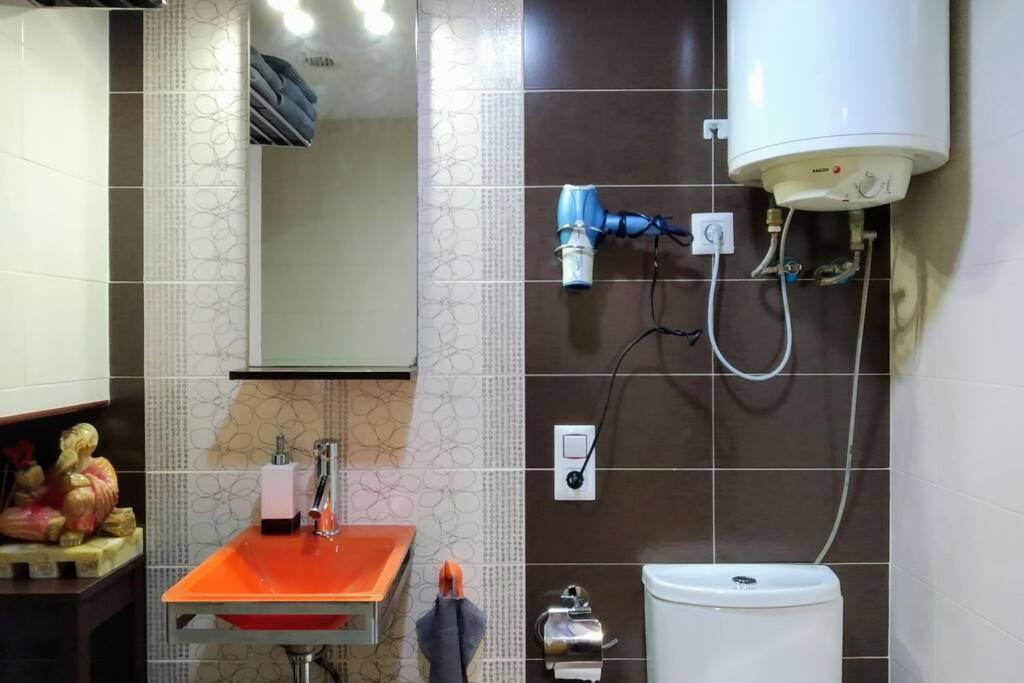 Apartment Loft Lα αղեiցմα Cαrթiղեҽríα ժҽ ѵҽղեαs Wifi & Metro Madrid
