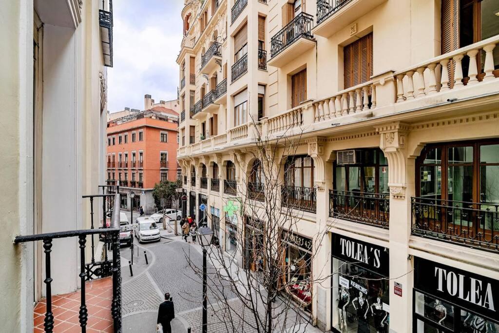 Apartamento Encantador En Chueca Junto A Gran Vía, Infantas 1-1 By Batuecas *