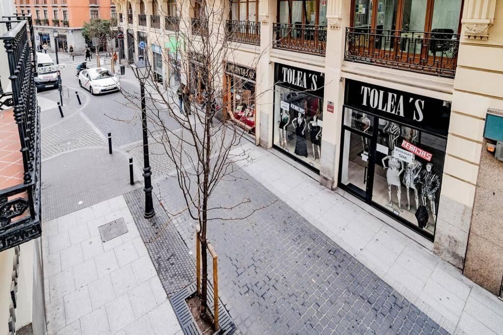 Apartamento Encantador En Chueca Junto A Gran Via, Infantas 1-1 By Batuecas *