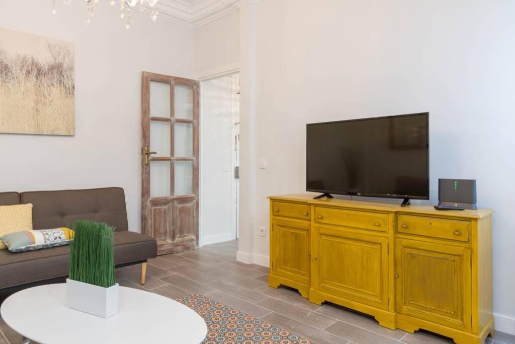 Apartment Sensacional Junto A Palacio Real By Batuecas *