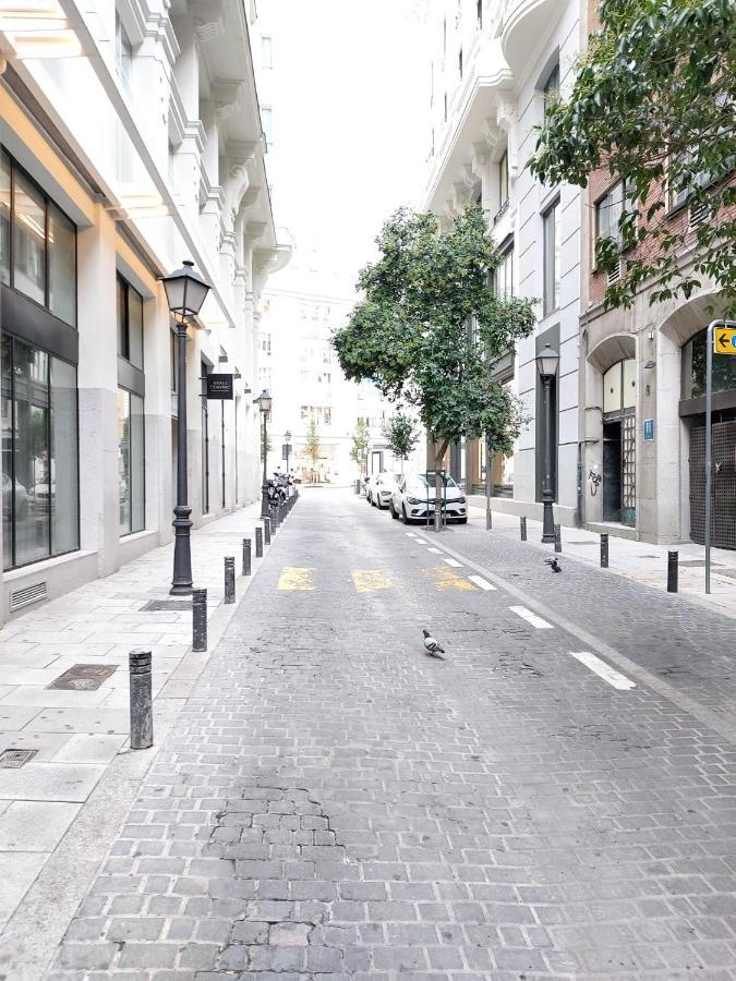 Apartamento Nuevo Y Reformado Al Lado De La Gran Via Madrilena Madri