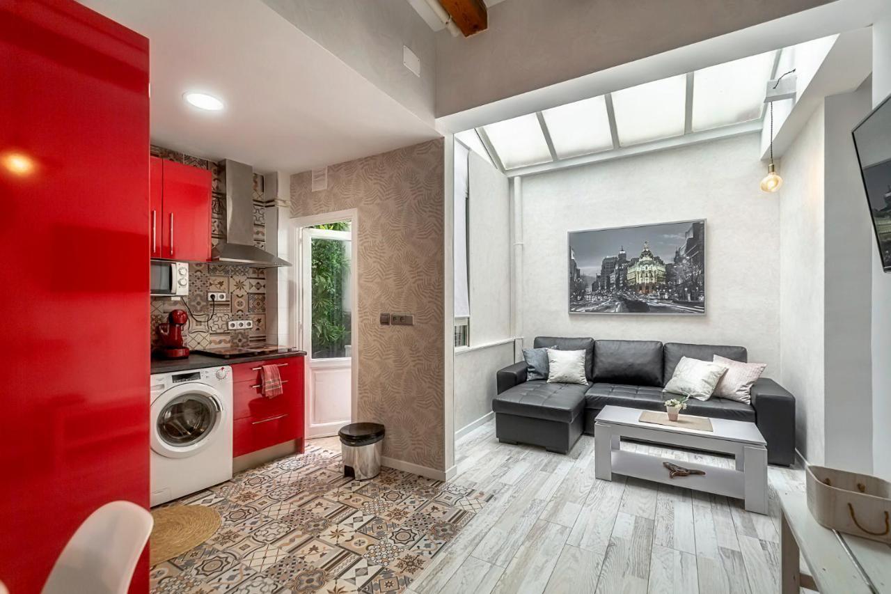 Apartamento En Las Nubes De Madrid! ático C/ Fuencarral *
