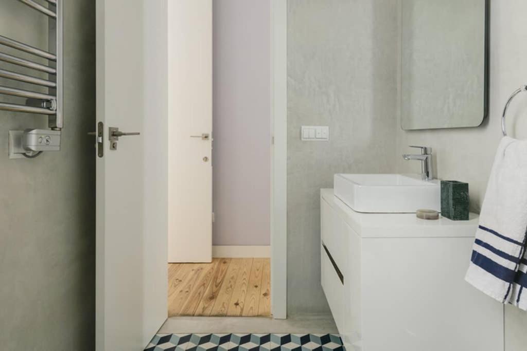 Cool & Trendy Centre Apartment *