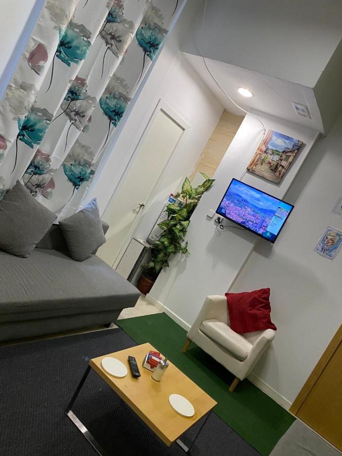 Parsa House Guest house *