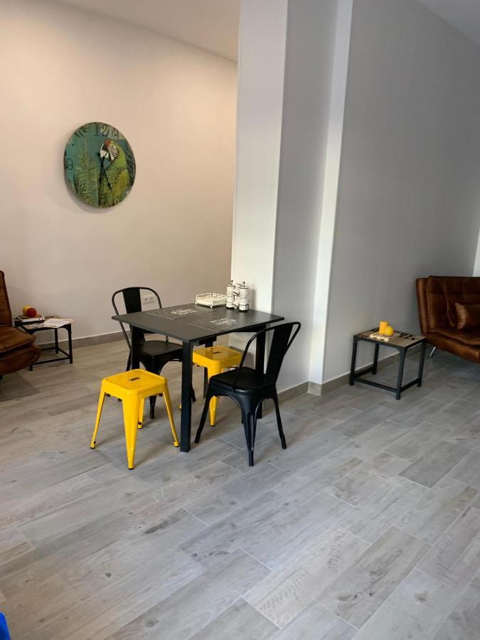 T-homes - Fuencarral Apartamento Madri