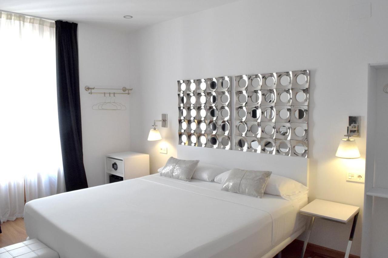 Los Amigos Vip Guest house Madrid