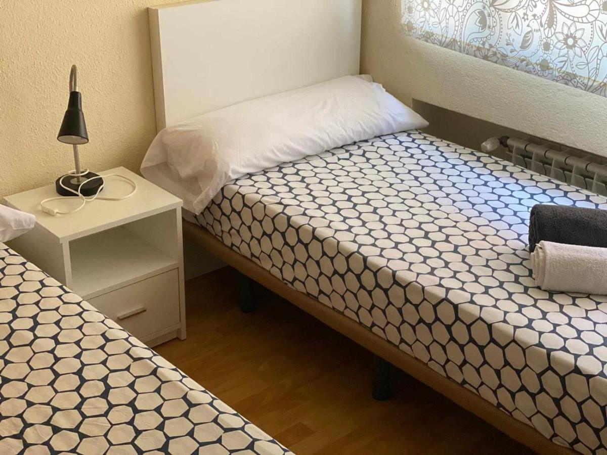 Acomodação com café da manhã  Residencia 12 Octubre