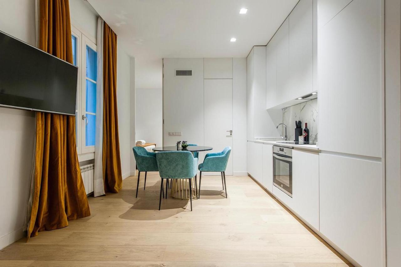 Hauzify I Salamanca Apartment