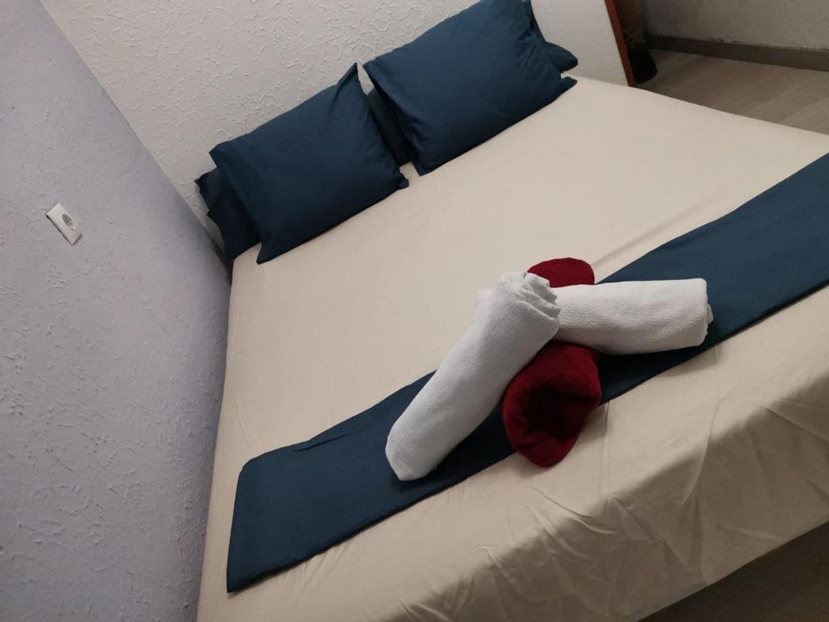 Arvin Hostal