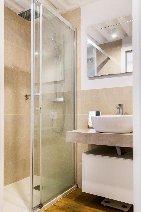 Apartment Modern Apartment, Self Check-in, Wi-fi, Smart Tv 55