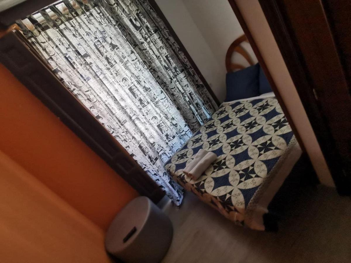 Arvin Hostal Casa de hóspedes Madri