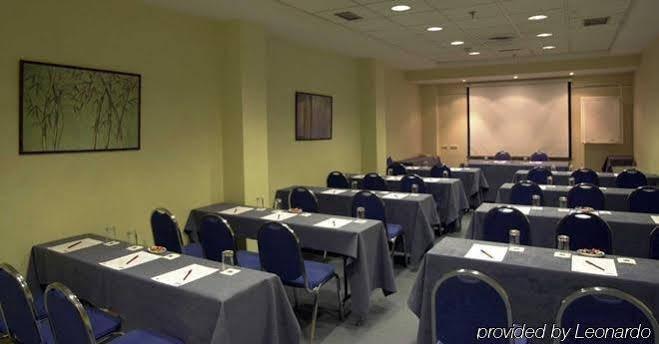Hotel Infanta Mercedes Madrid