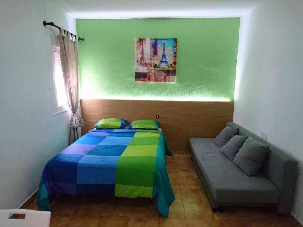 Netherlands Apartment *