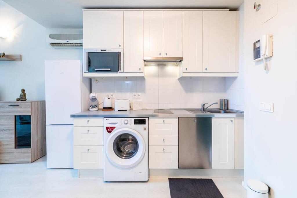 Oshun Sanchinarro Apartment Madrid