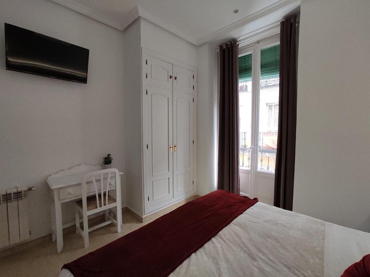Guest house Alfaro 2*