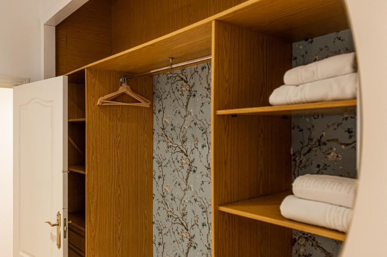 Apartment Queens Plaza Mayor Ii - Alquiler Corta Duracion