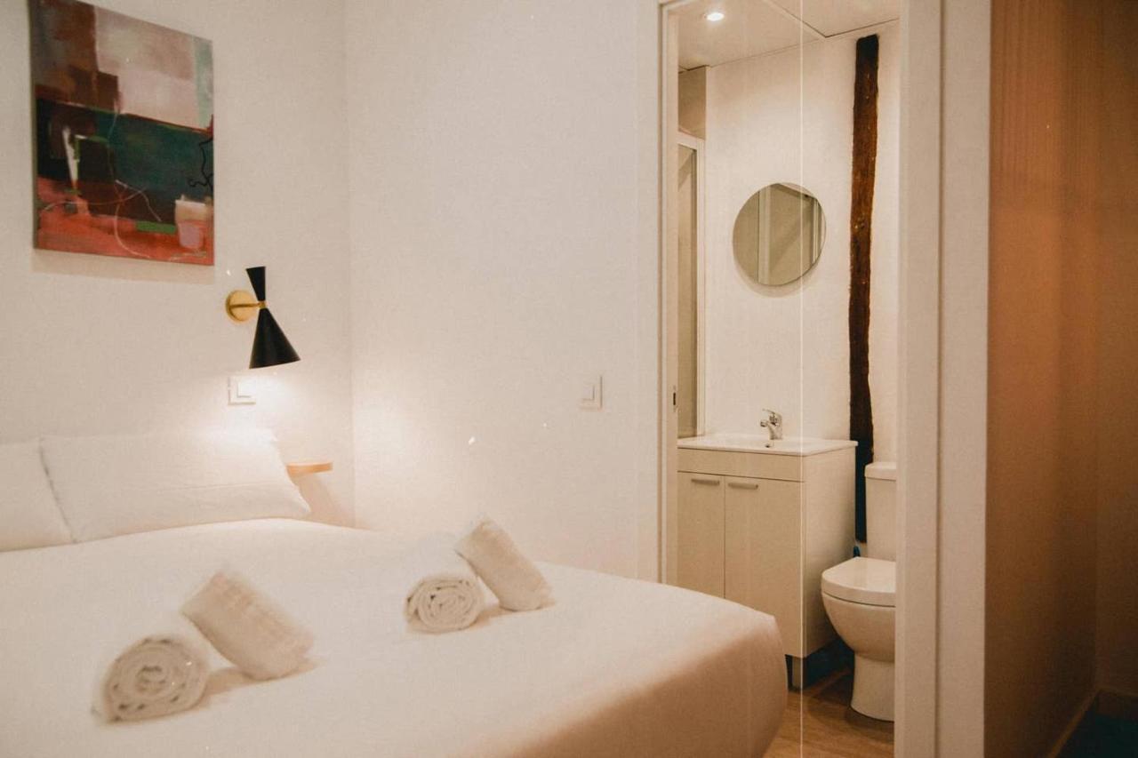 Apartment Charming Design Reina Sofia Madrid