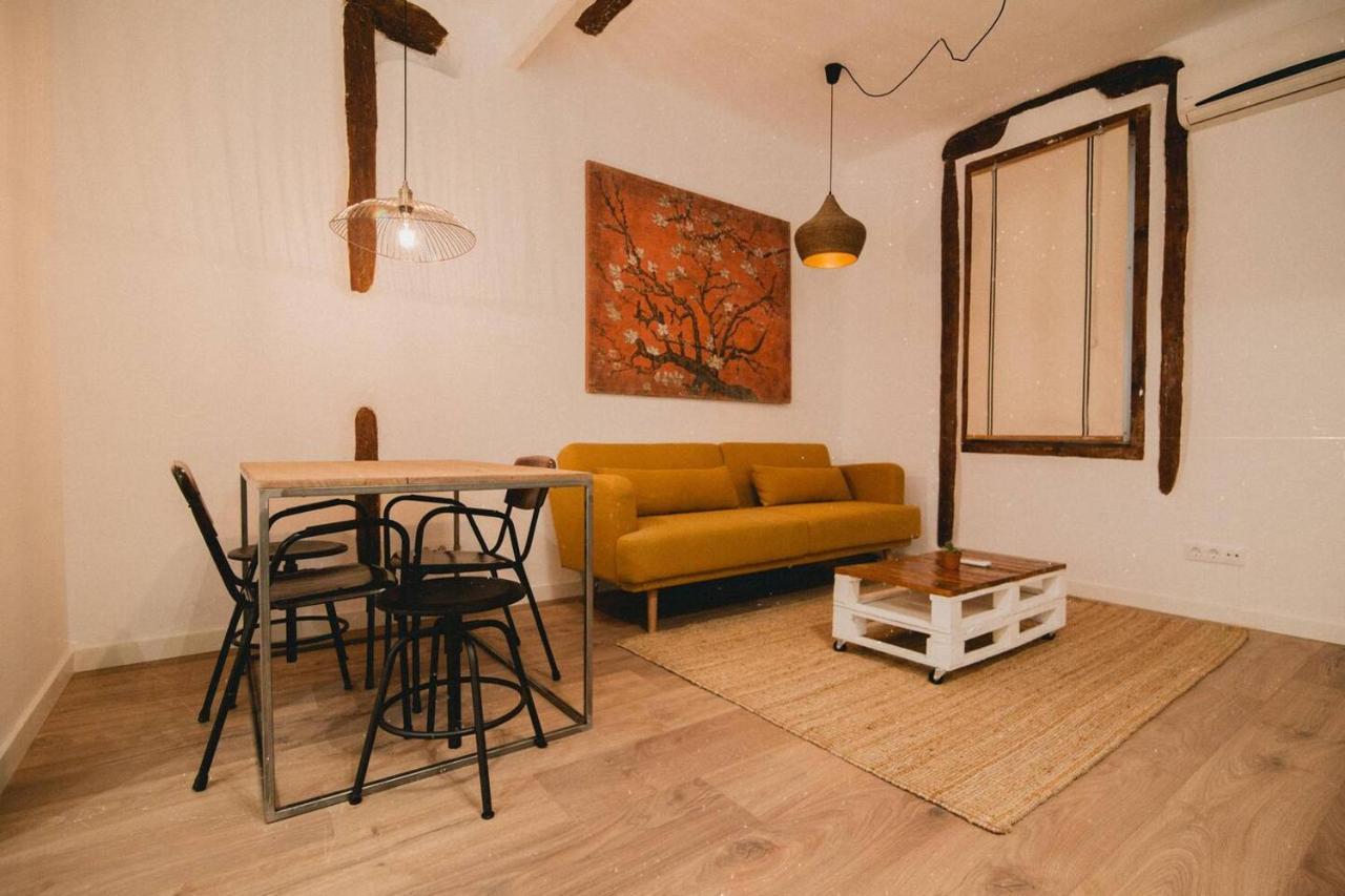 Apartment Charming Design Reina Sofia