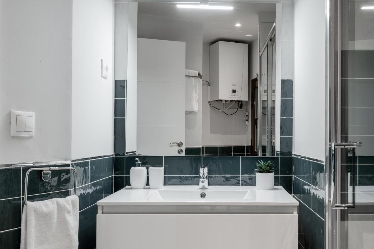 Moderno Y Luminoso Apartamento En La Latina/plaza Mayor Apartment *