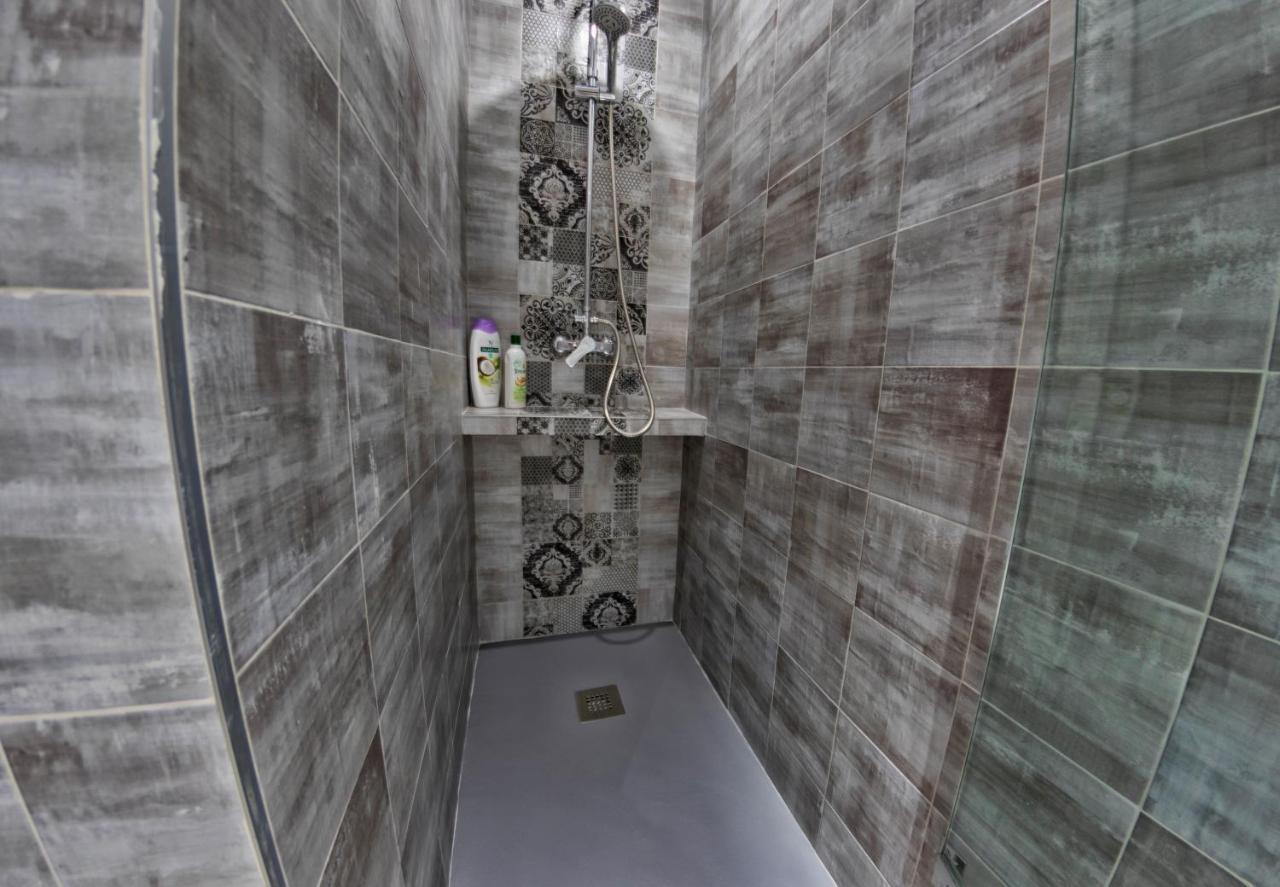 P1 Aptos Cuatro Caminos Apartment Madrid