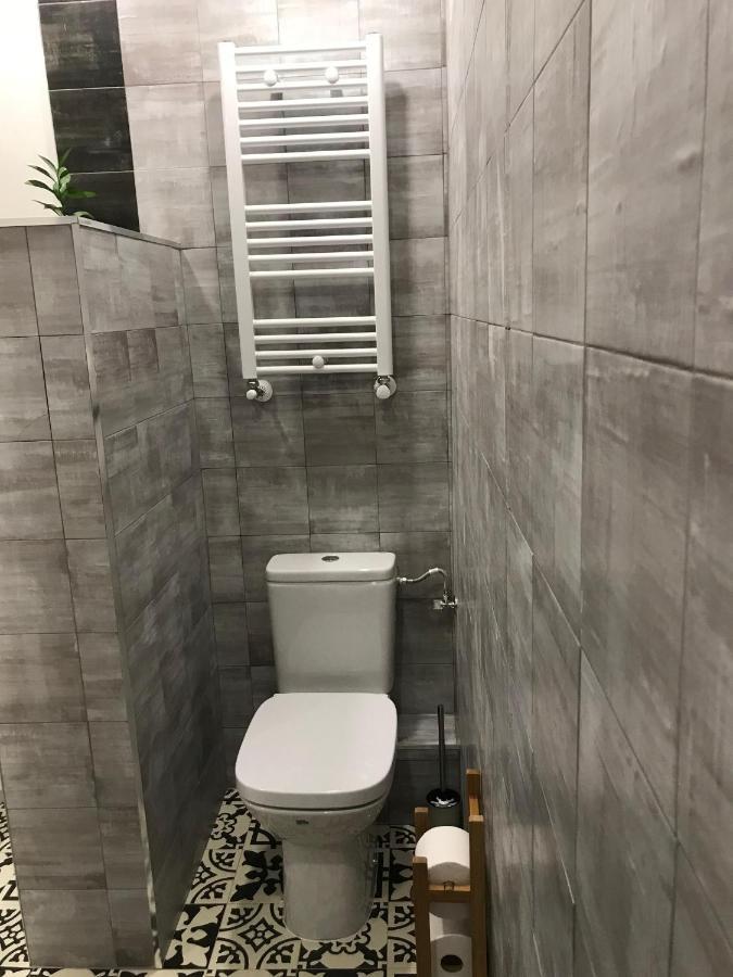 Apartment P1 Aptos Cuatro Caminos Madrid