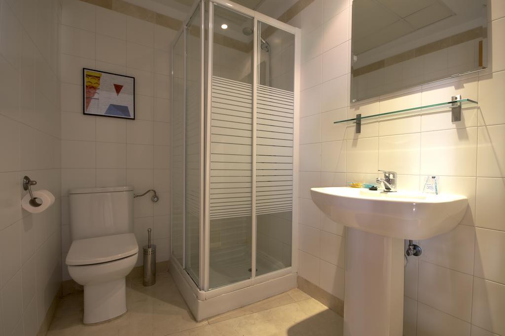 Mercury Apartment *
