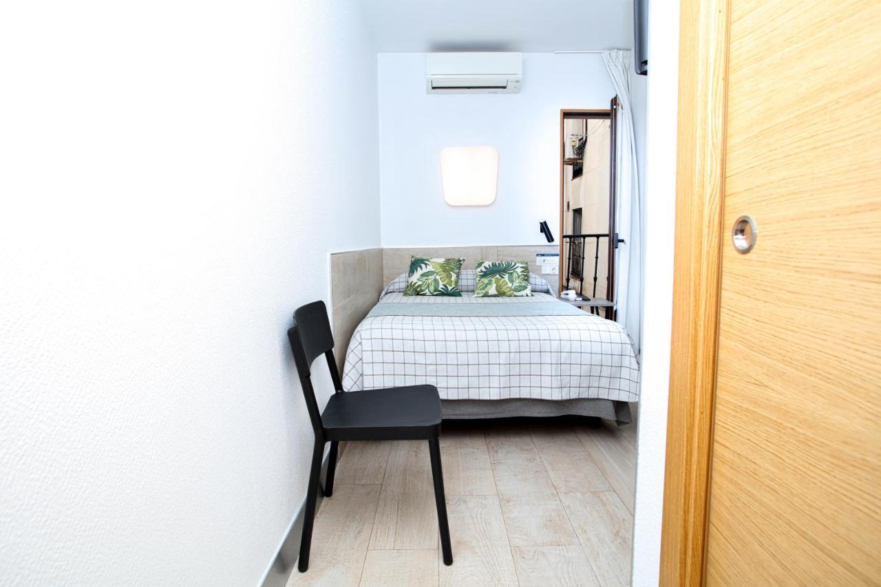 Castilla Ii Puerta Del Sol Gasthof