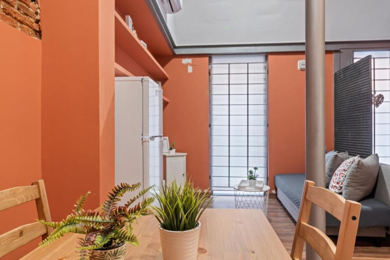 Contemporary Flat With 1-bedroom In * Madrid