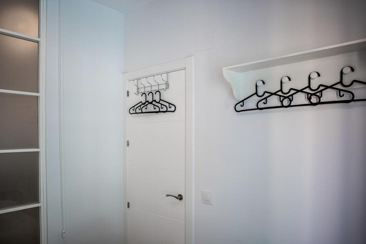 Modern 3 Bedroom In La Latina 10 Minutes To Metro Apartment