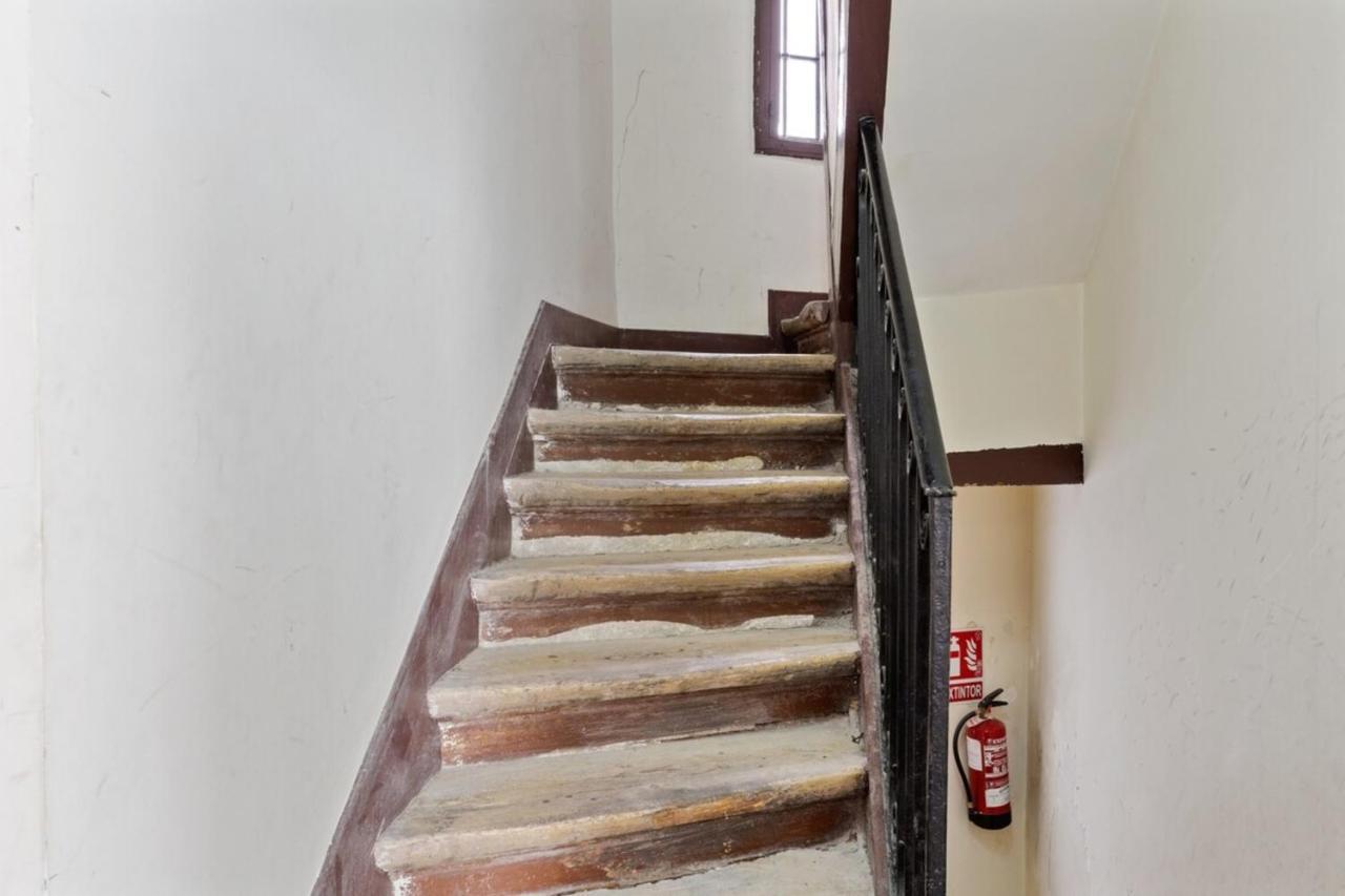 Modern 1 Bedroom Near Lavapies Madri
