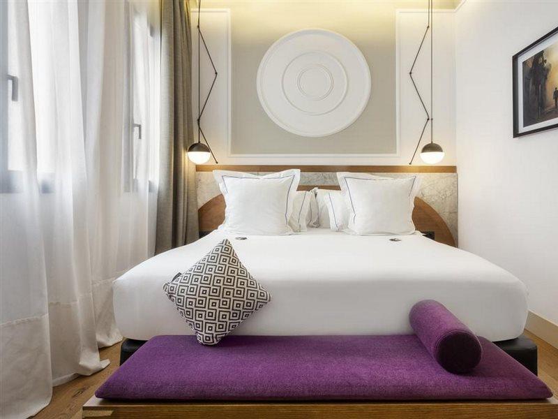 One Shot Fortuny Hotel 4*