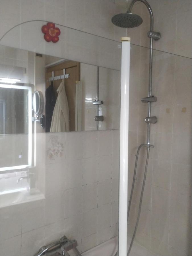 Privat bolig New Wifi, Privada, Bano Compartido Madrid