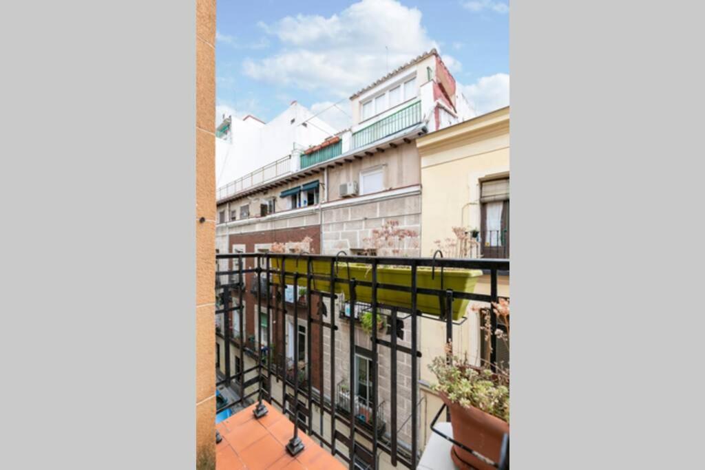 Homeabout La Latina Apartamento