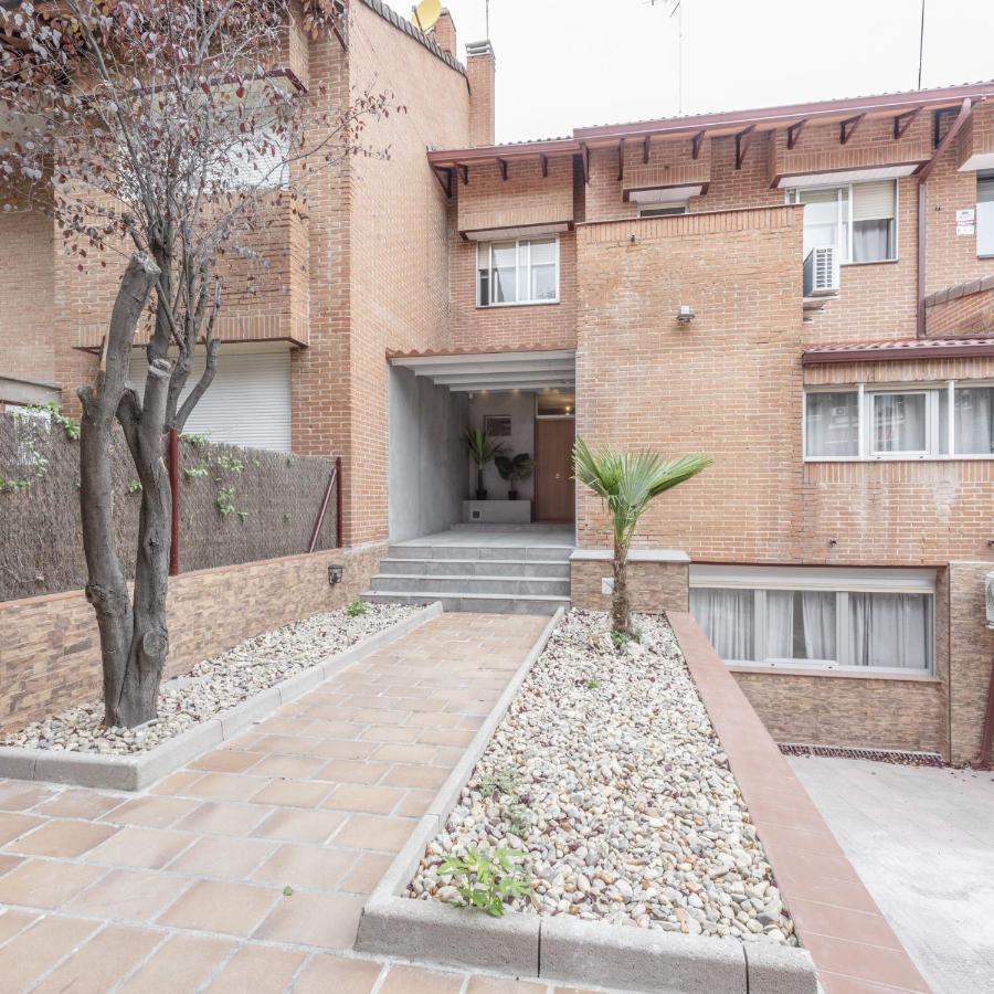 Casa de hóspedes Room Urban Barajas 5 *
