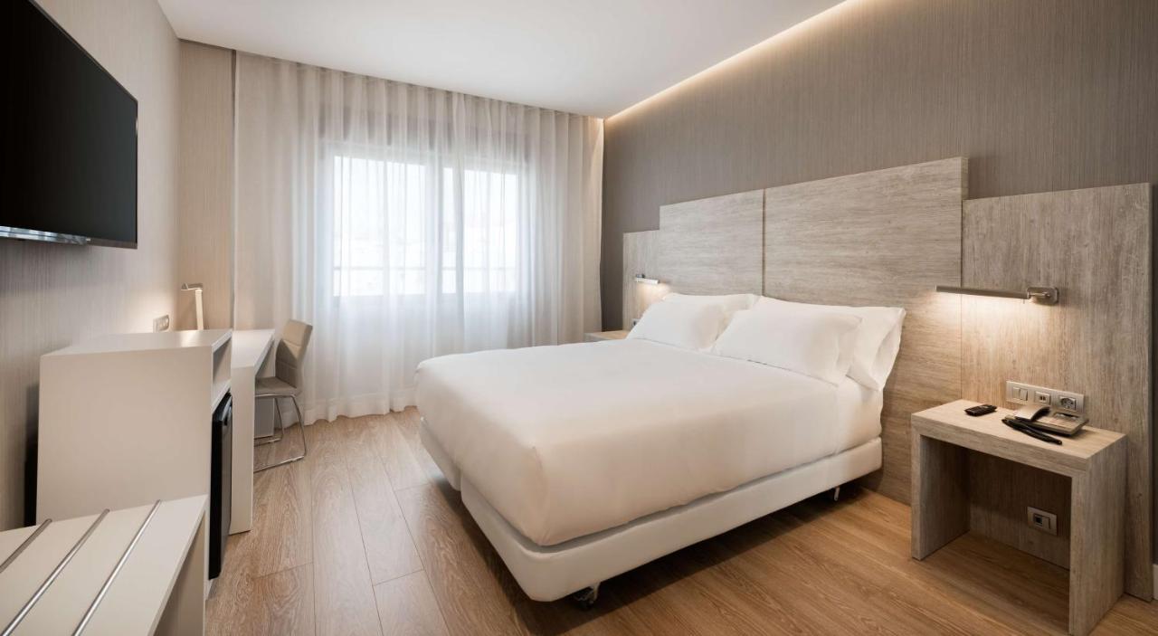 Nh Chamberi Hotel