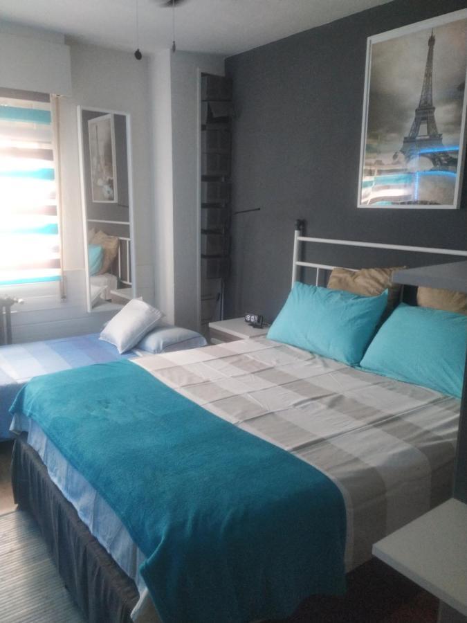 New Wifi, Privada, Bano Compartido Privat bolig Madrid