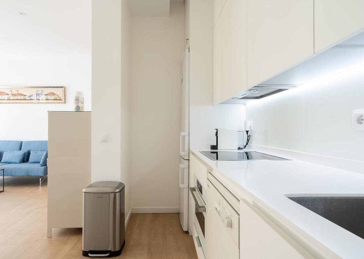 Charming Plaza De Callao Apartment Madrid