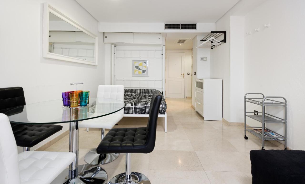 Retiro-ibiza Alquiler Temporal-hospitales Apartment