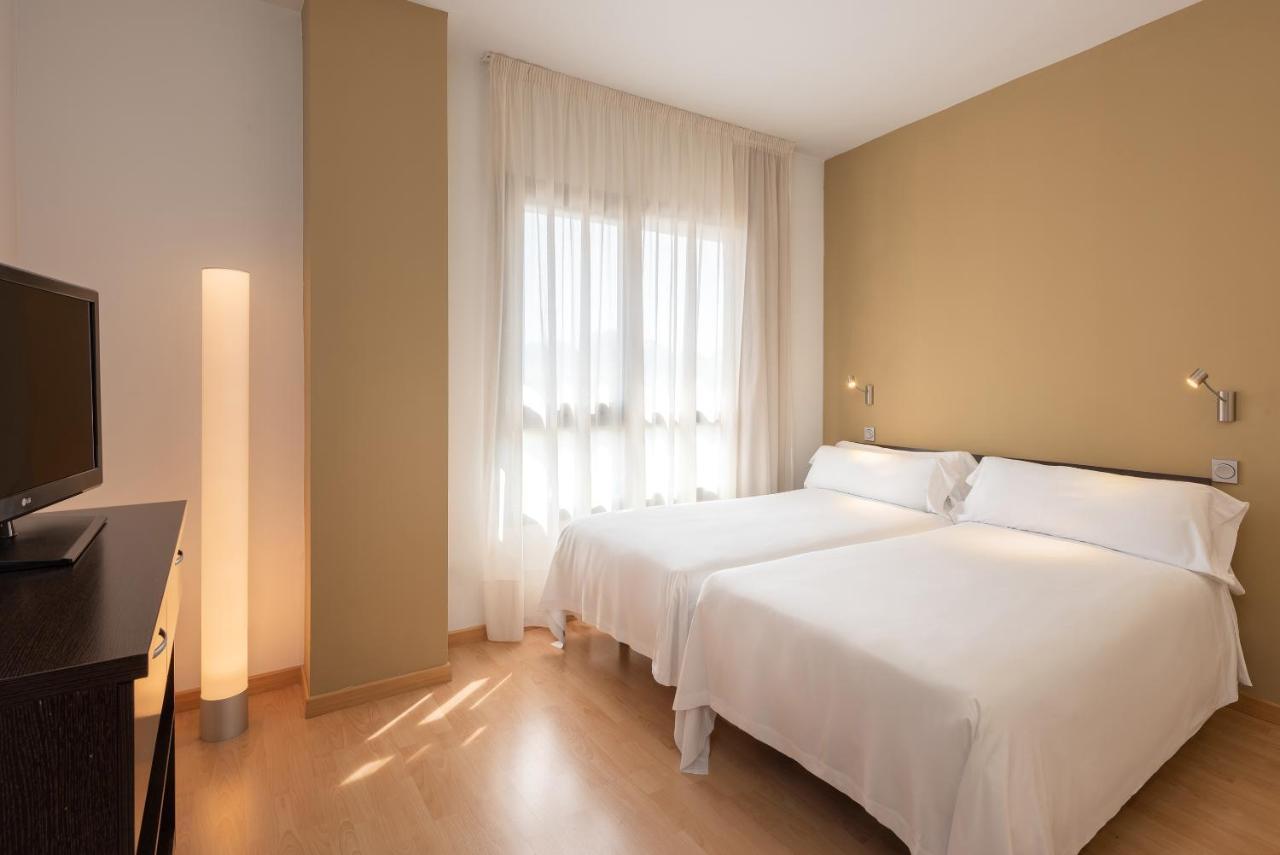 Airport Suites, Affiliated By Melia Lejlighedshotel Madrid