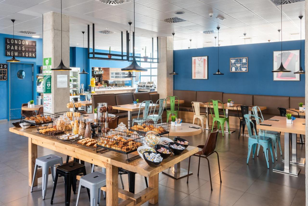 Airport Suites, Affiliated By Melia 2*