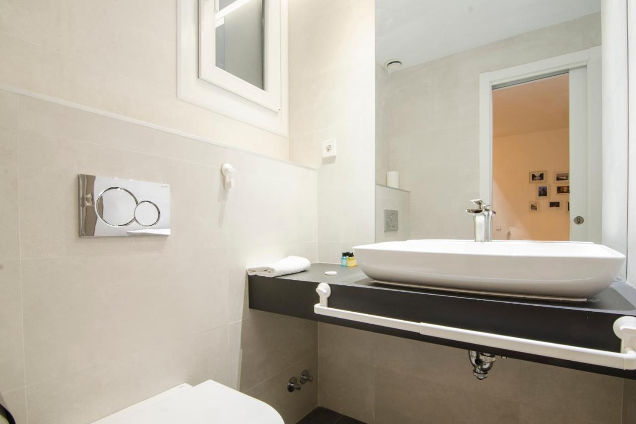 FANTÁSTICO (3H + 2B) Palacio Real Apartamento Madri