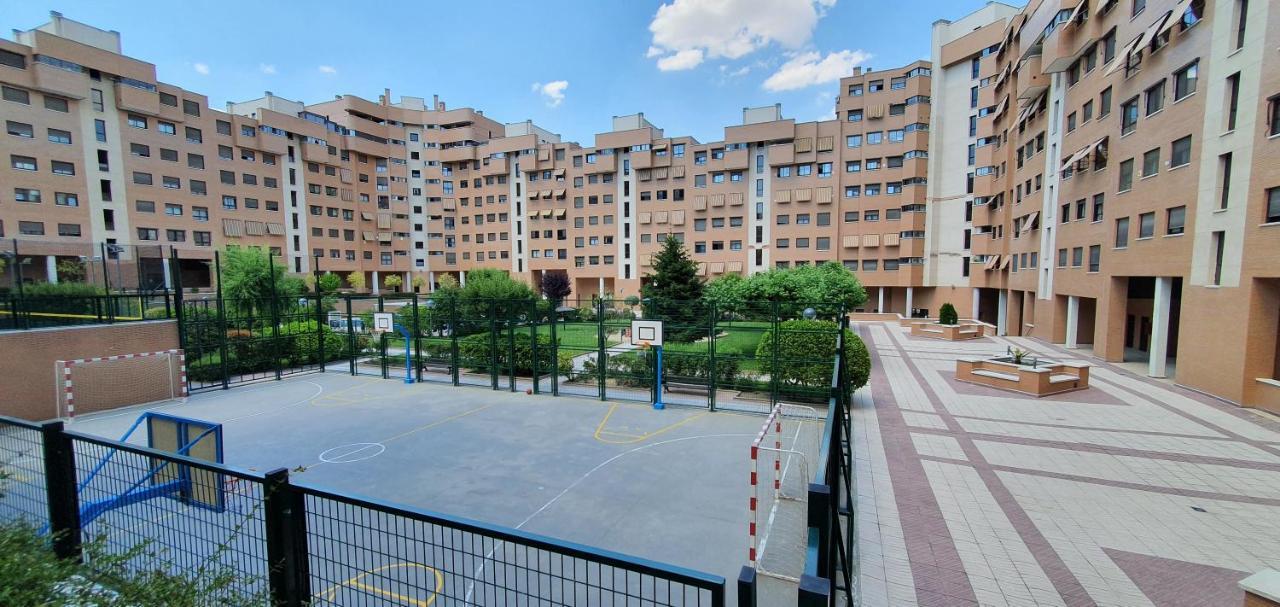 Apartment Residencial En Alquiler De Corta No Turistico *