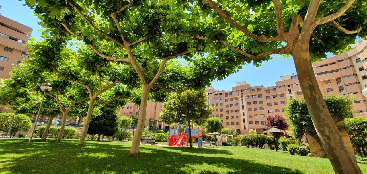Residencial En Alquiler De Corta No Turistico